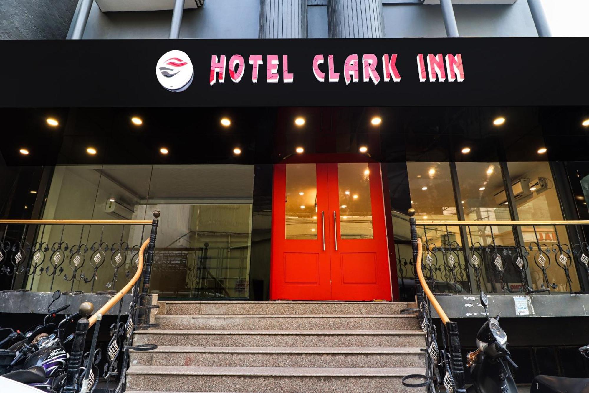 Townhouse Townhouse Clark Inn باتنا المظهر الخارجي الصورة