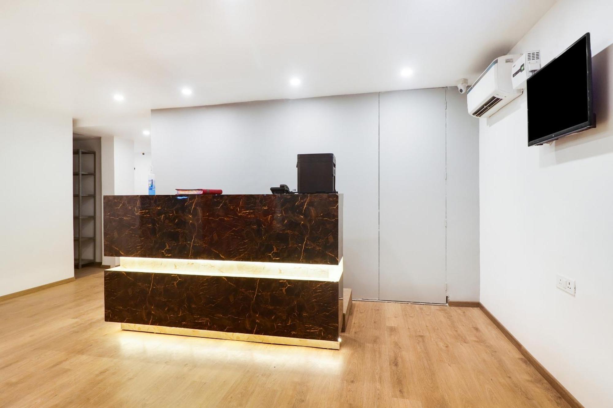 Townhouse Townhouse Clark Inn باتنا المظهر الخارجي الصورة