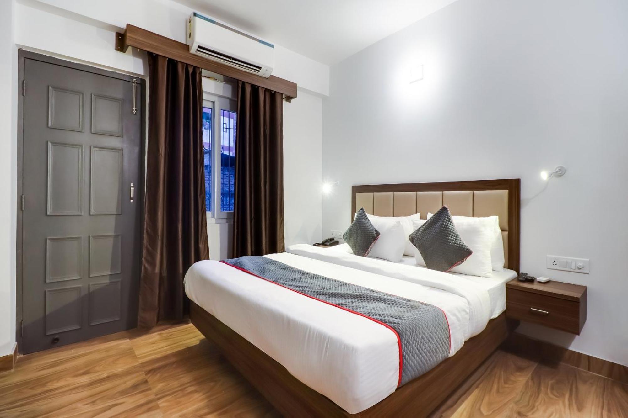 Townhouse Townhouse Clark Inn باتنا المظهر الخارجي الصورة